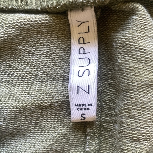 Z Supply Camo Joggers - Picture 5 of 6